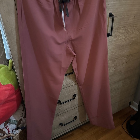 Figs Mauve Scrub set - Picture 4 of 4